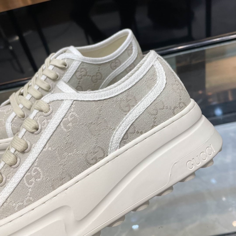 Gucci Casual Shoes